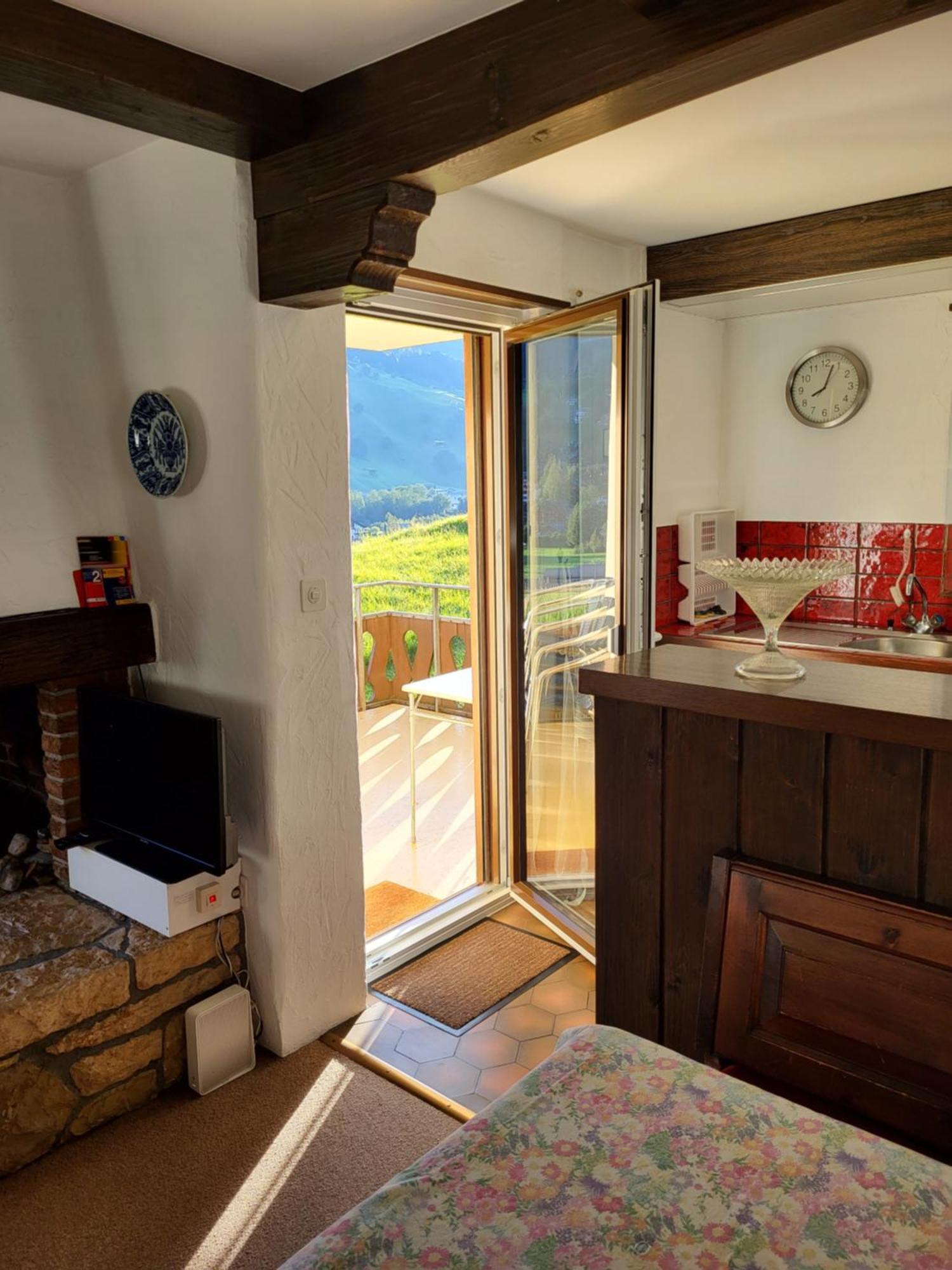 Appartement In Hus Signal Met Prachtig Uitzicht Op De Bergen Klosters Dış mekan fotoğraf