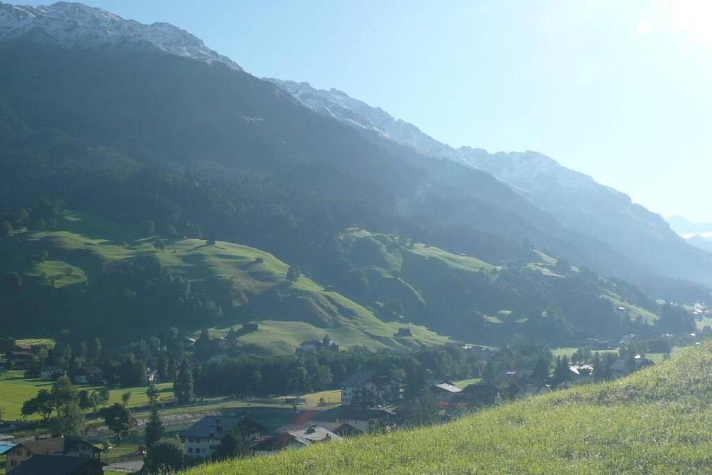 Appartement In Hus Signal Met Prachtig Uitzicht Op De Bergen Klosters Dış mekan fotoğraf